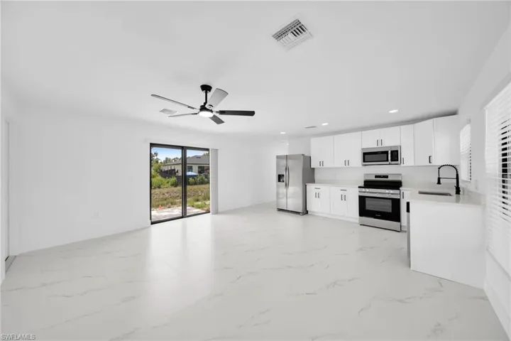 4985 Fairway Ct, Lehigh Acres, Florida 33971