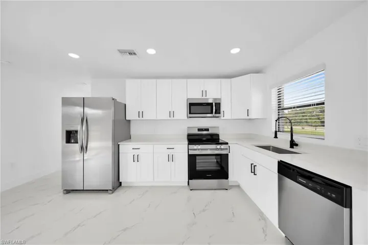 4985 Fairway Ct, Lehigh Acres, Florida 33971