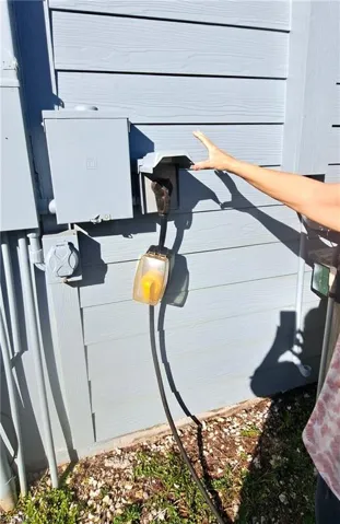 RV plug-in