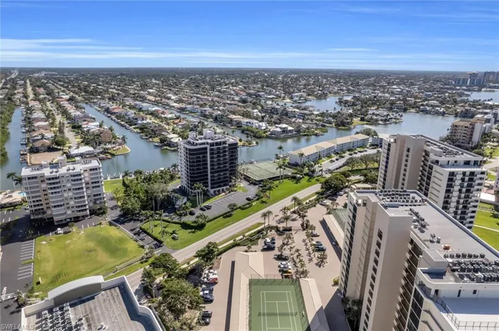 11030 Gulf Shore Dr # 801, Naples Fl 34108