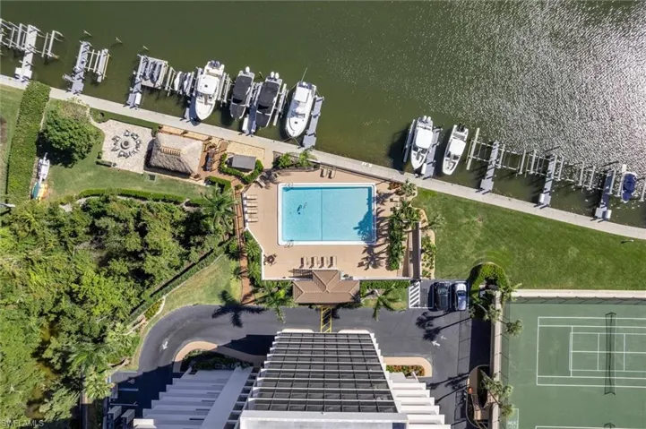 11030 Gulf Shore Dr # 801, Naples Fl 34108