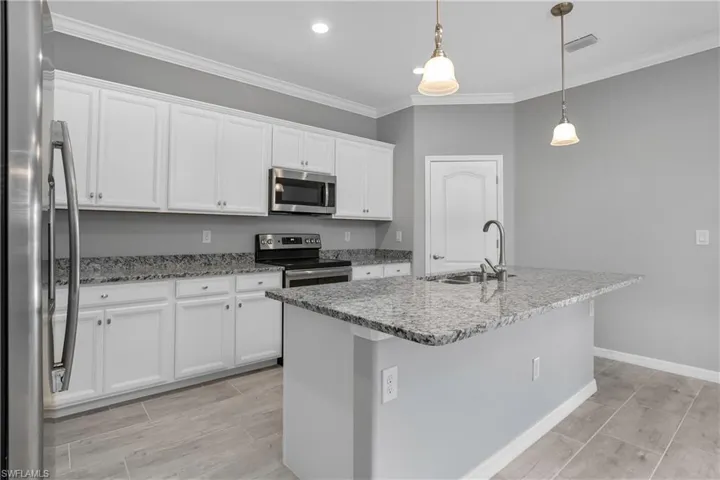 19952  Beverly Park  RD, Estero, FL 33928