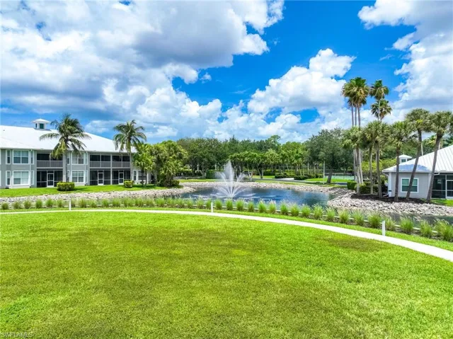 7950 Mahogany Run Ln 416, Naples, Florida 34113