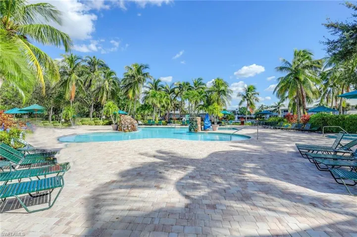 7950 Mahogany Run Ln 416, Naples, Florida 34113