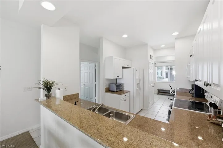 7950 Mahogany Run Ln 416, Naples, Florida 34113