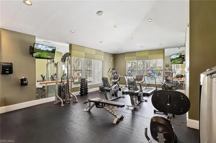 7950 Mahogany Run Ln 416, Naples, Florida 34113