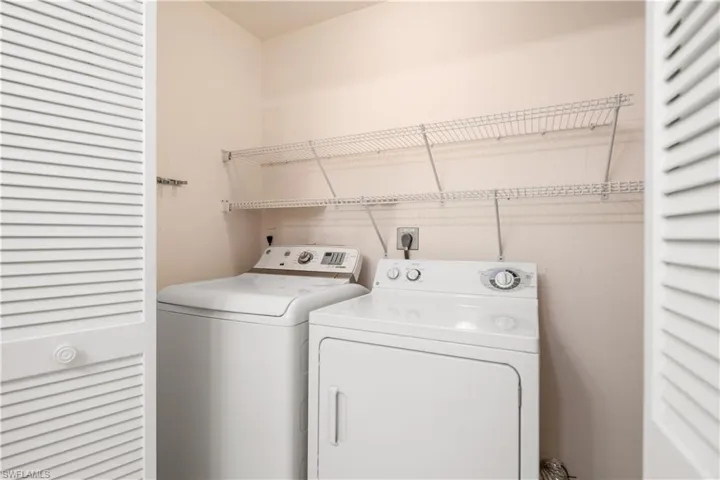 3383 Erick Lake Dr 2902, Naples, Florida 34109
