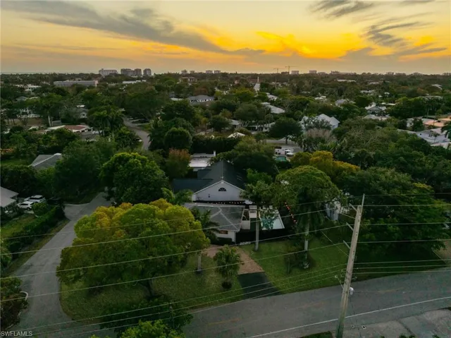 905  13th N ST, Naples, FL 34102