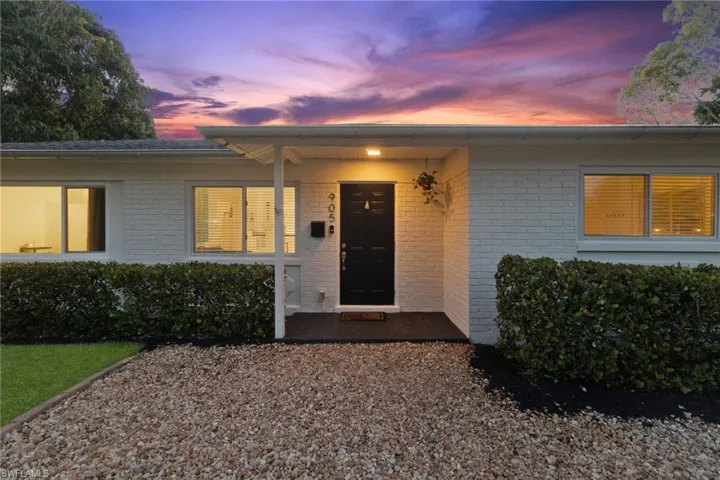 905  13th N ST, Naples, FL 34102