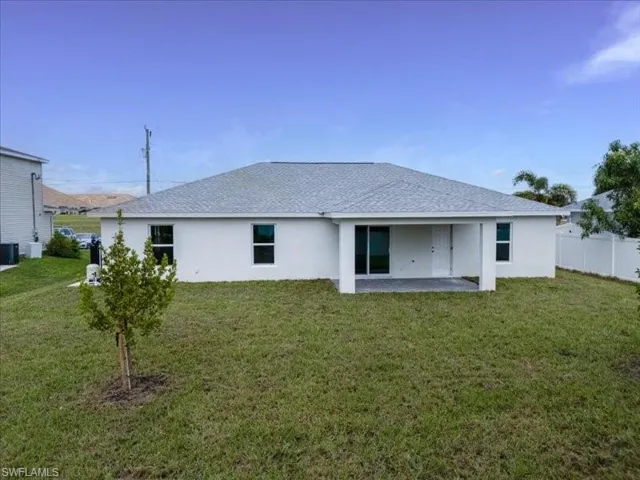 1012 NW 11th  PL, Cape Coral, FL 33993