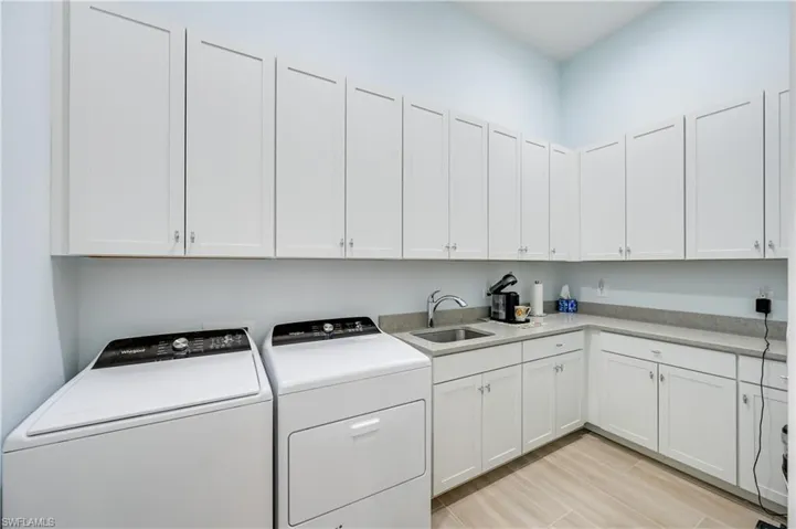 14338 Laguna Springs Ln, Naples, Florida 34114