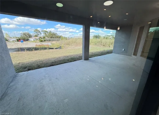 5018 Lee St, Lehigh Acres, Florida 33971