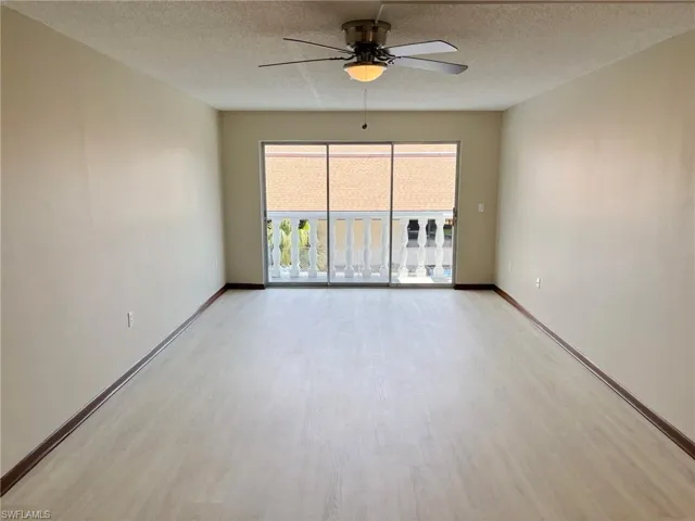 3704 Broadway 214, Fort Myers, Florida 33901
