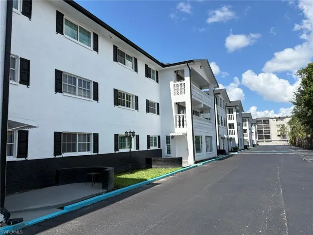 3704 Broadway 214, Fort Myers, Florida 33901