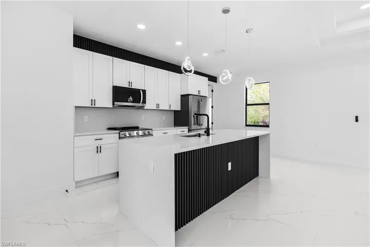 1113 Enrique St E, Lehigh Acres, Florida 33974