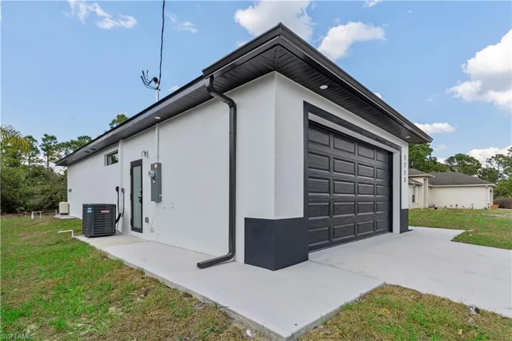 1113 Enrique St E, Lehigh Acres, Florida 33974