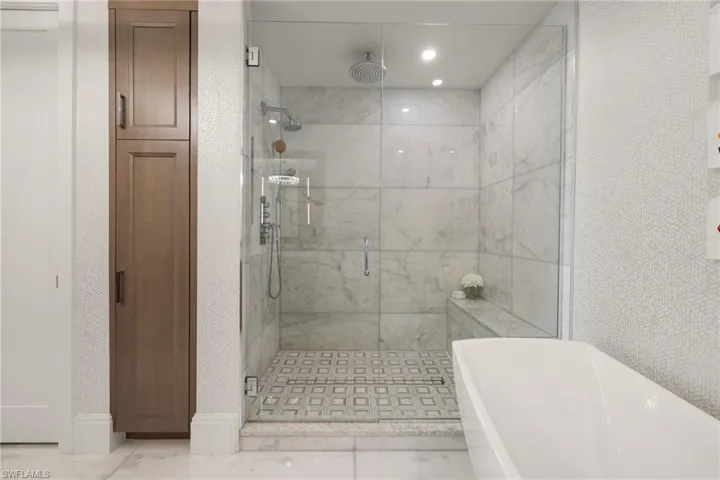 1130 3rd Ave S 210, Naples, Florida 34102