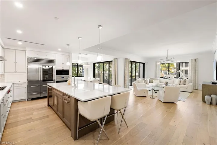 1130 3rd Ave S 210, Naples, Florida 34102