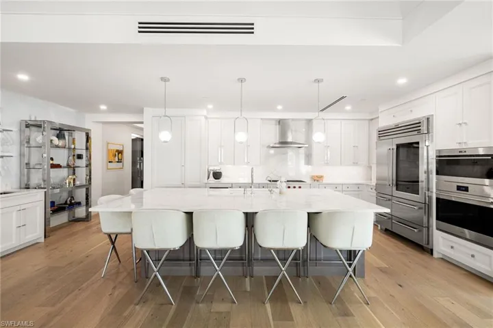 1130 3rd Ave S 210, Naples, Florida 34102