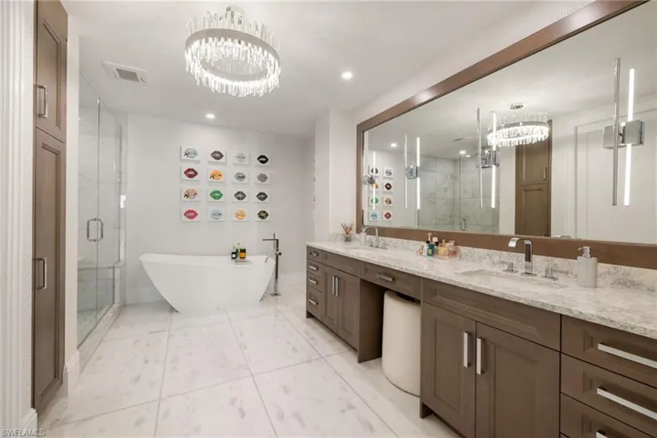1130 3rd Ave S 210, Naples, Florida 34102
