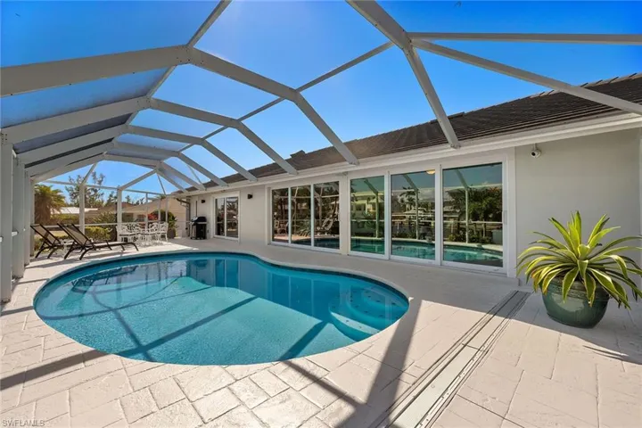1674 Sabal Palm Dr, Sanibel, Florida 33957