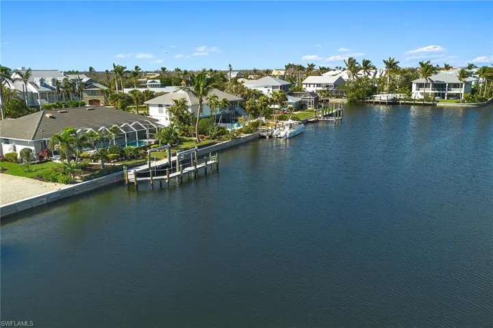 1674 Sabal Palm Dr, Sanibel, Florida 33957