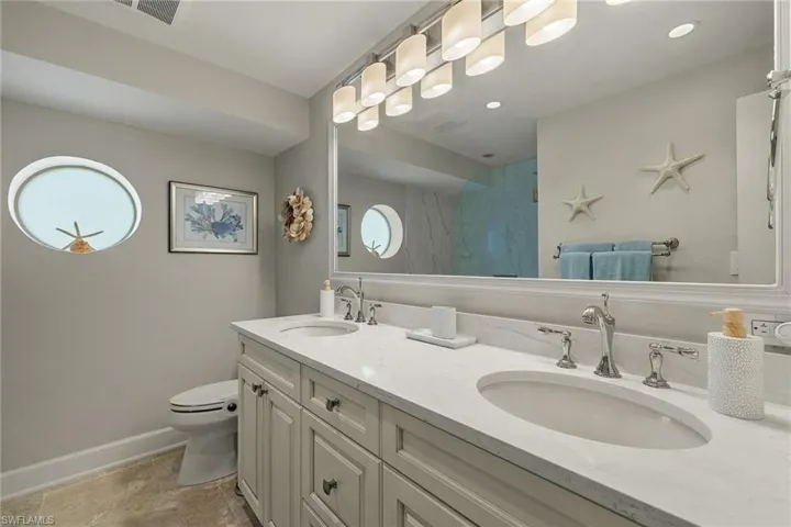 1674 Sabal Palm Dr, Sanibel, Florida 33957