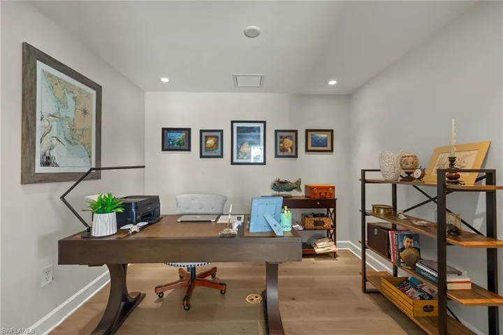 1674 Sabal Palm Dr, Sanibel, Florida 33957
