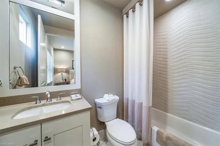Guest Bath 1