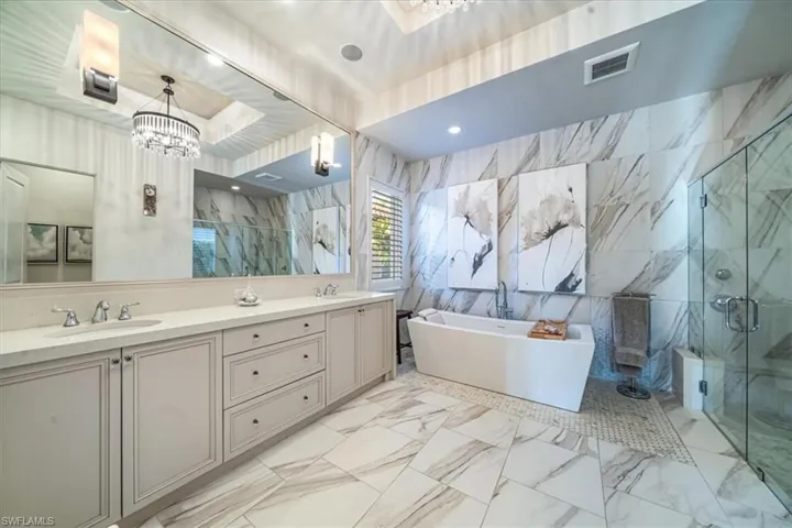 Owners' Bath