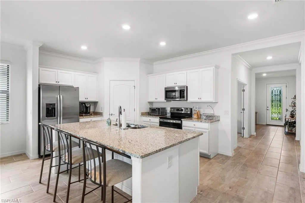 11166 Shady Lake RUN, Fort Myers, FL 33913,225062732