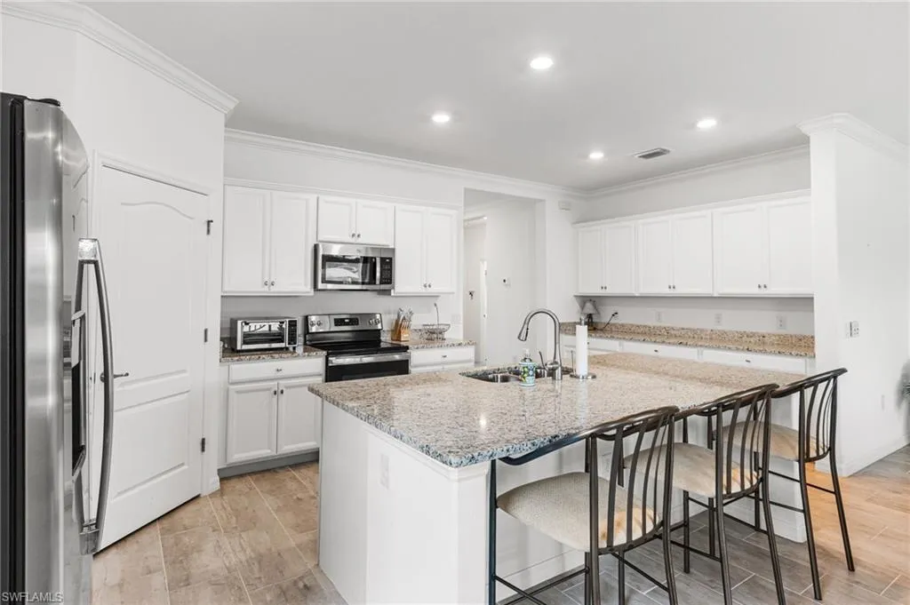 11166 Shady Lake RUN, Fort Myers, FL 33913,225062732