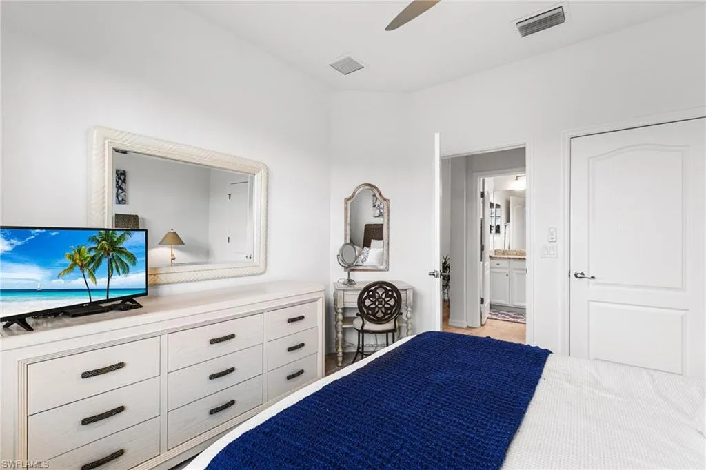 11166 Shady Lake RUN, Fort Myers, FL 33913,225062732