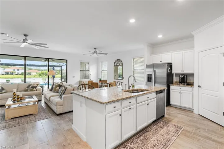11166  Shady Lake  RUN, Fort Myers, FL 33913