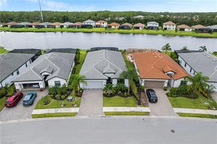 11166  Shady Lake  RUN, Fort Myers, FL 33913