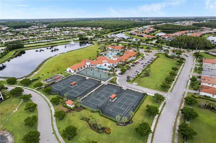 11166  Shady Lake  RUN, Fort Myers, FL 33913