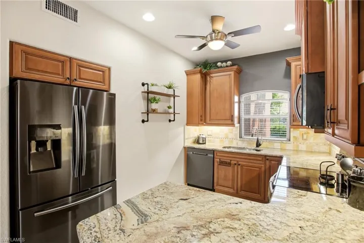 728 Victoria Dr 101, Cape Coral, Florida 33904