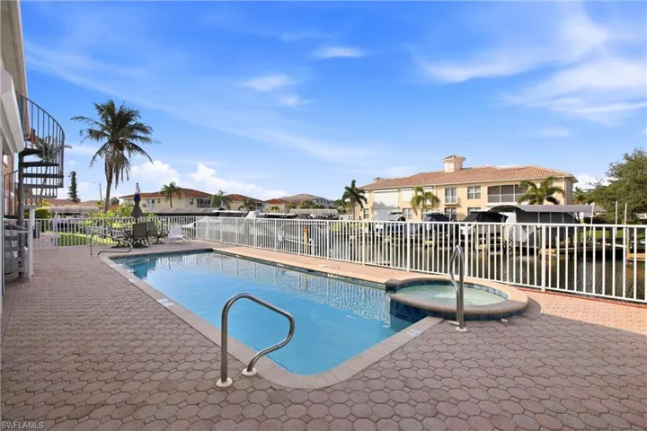 728 Victoria Dr 101, Cape Coral, Florida 33904