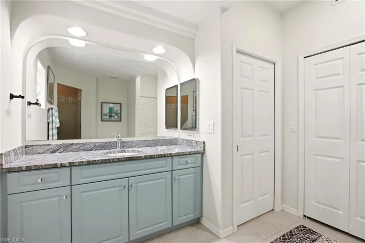 728 Victoria Dr 101, Cape Coral, Florida 33904