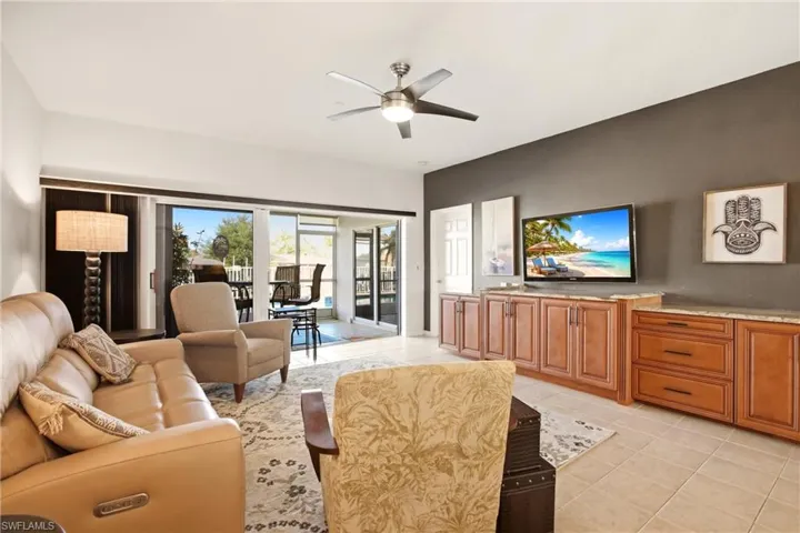 728 Victoria Dr 101, Cape Coral, Florida 33904