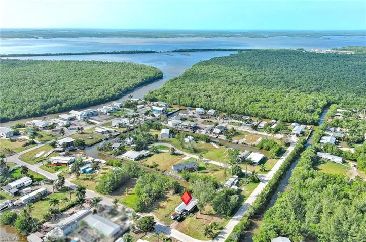 103  Egret  LN, Everglades City, FL 34139