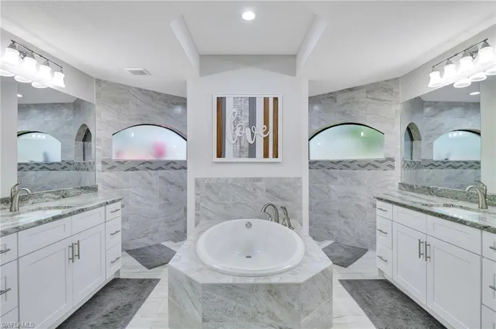 1733 SW 29th  TER, Cape Coral, FL 33914