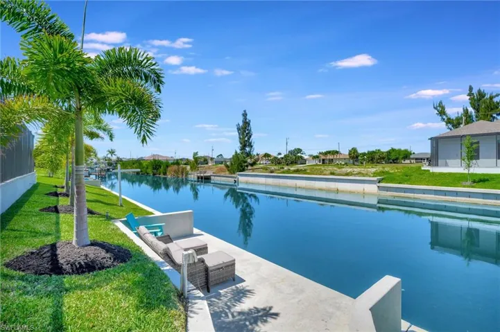 1733 SW 29th  TER, Cape Coral, FL 33914
