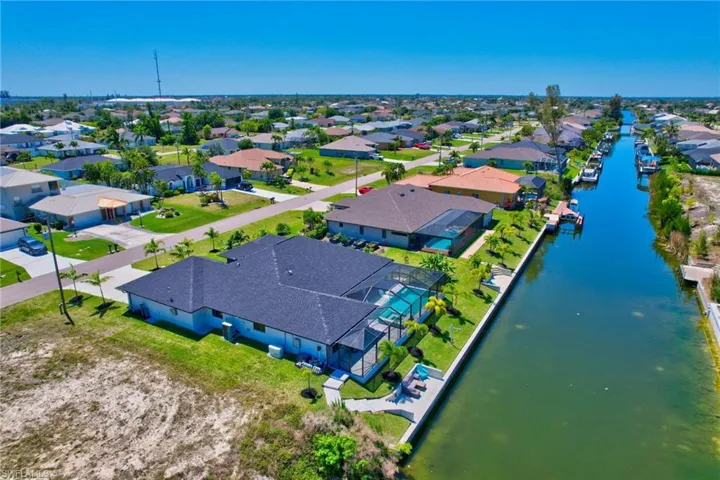 1733 SW 29th  TER, Cape Coral, FL 33914