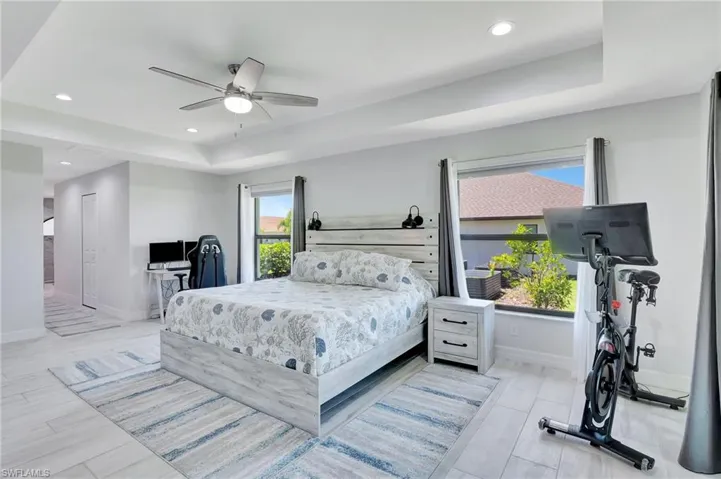 1733 SW 29th  TER, Cape Coral, FL 33914