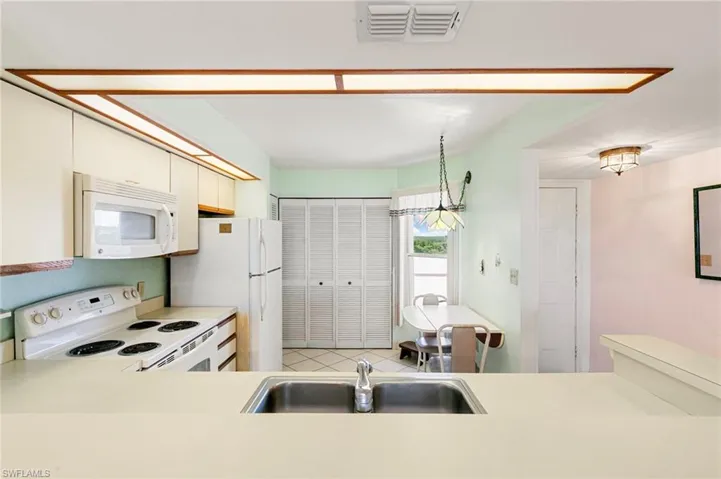 200 Stevens Landing Dr B303, Marco Island, Florida 34145