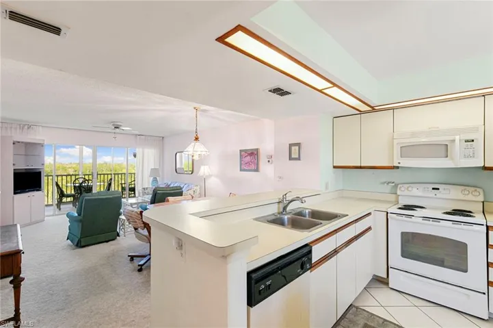 200 Stevens Landing Dr B303, Marco Island, Florida 34145