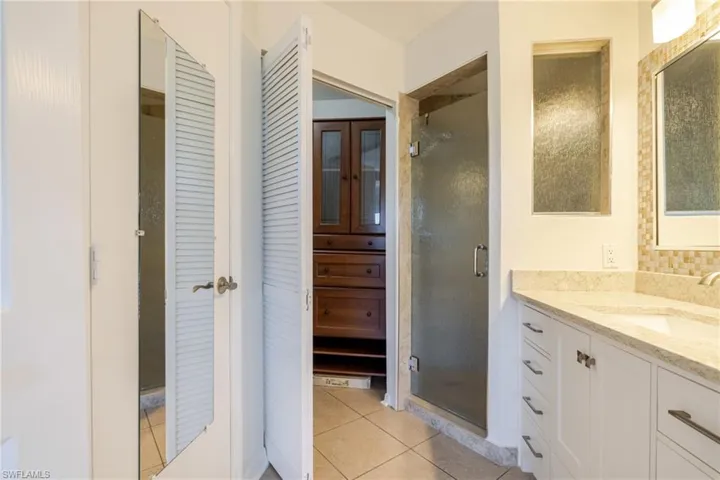 12561 Equestrian Cir 802, Fort Myers, Florida 33907