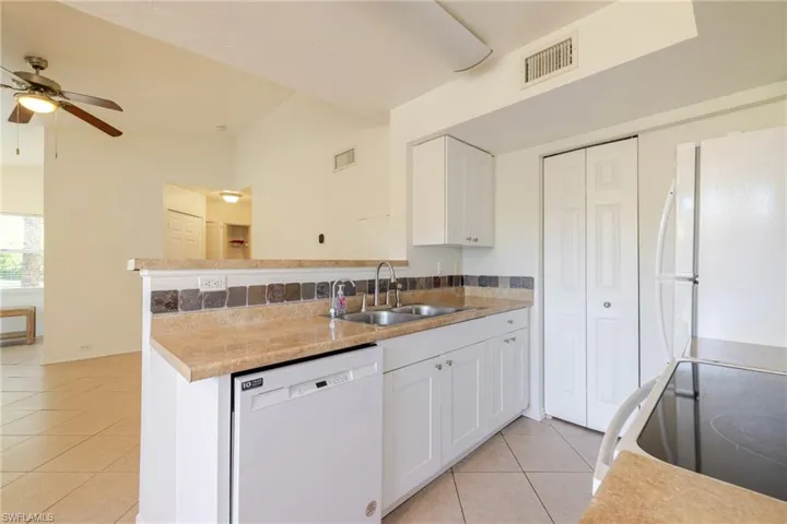 12561 Equestrian Cir 802, Fort Myers, Florida 33907