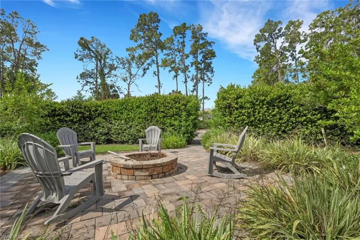 3028 Woodstock Ave, Naples, Florida 34120